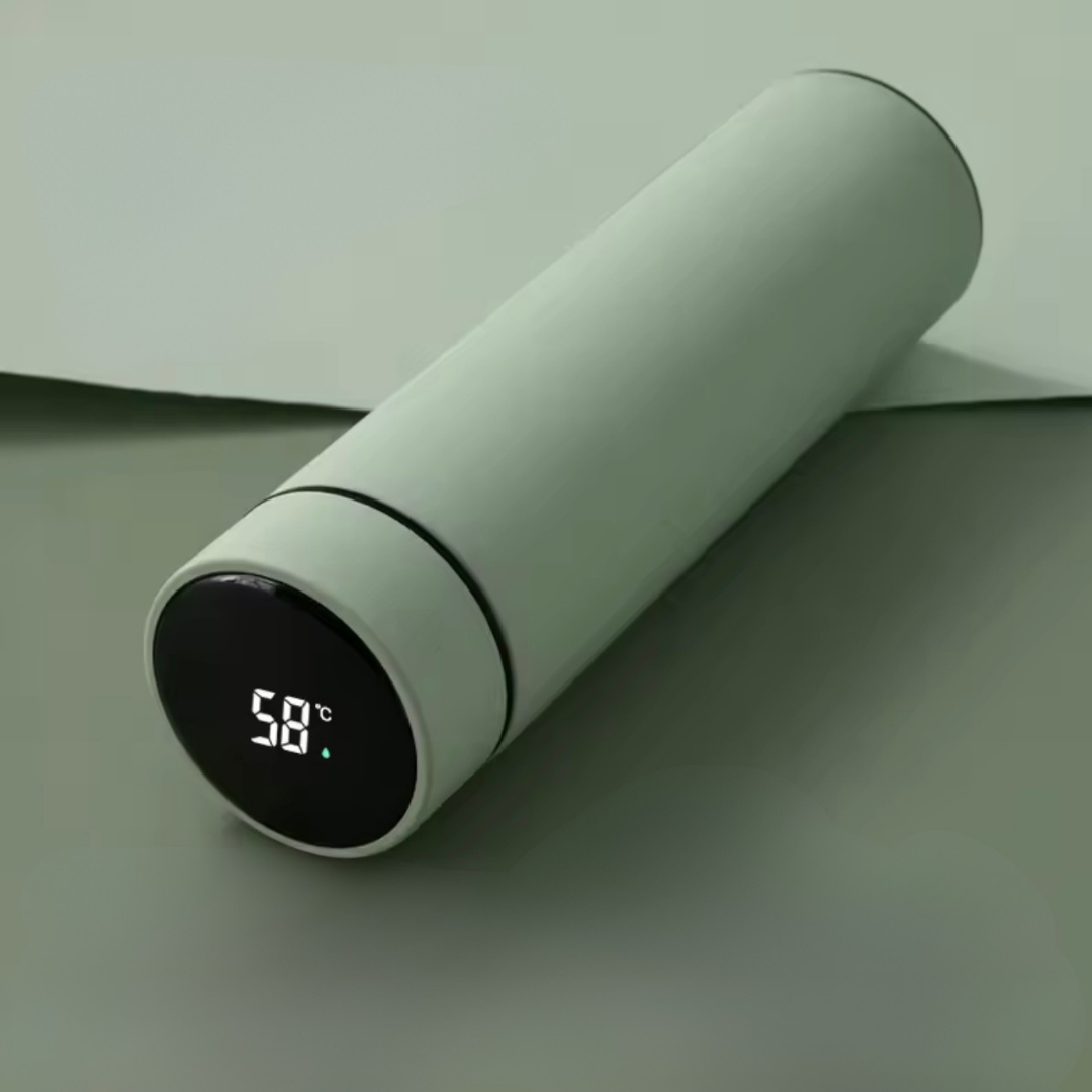 Smart thermal bottle with temperature display