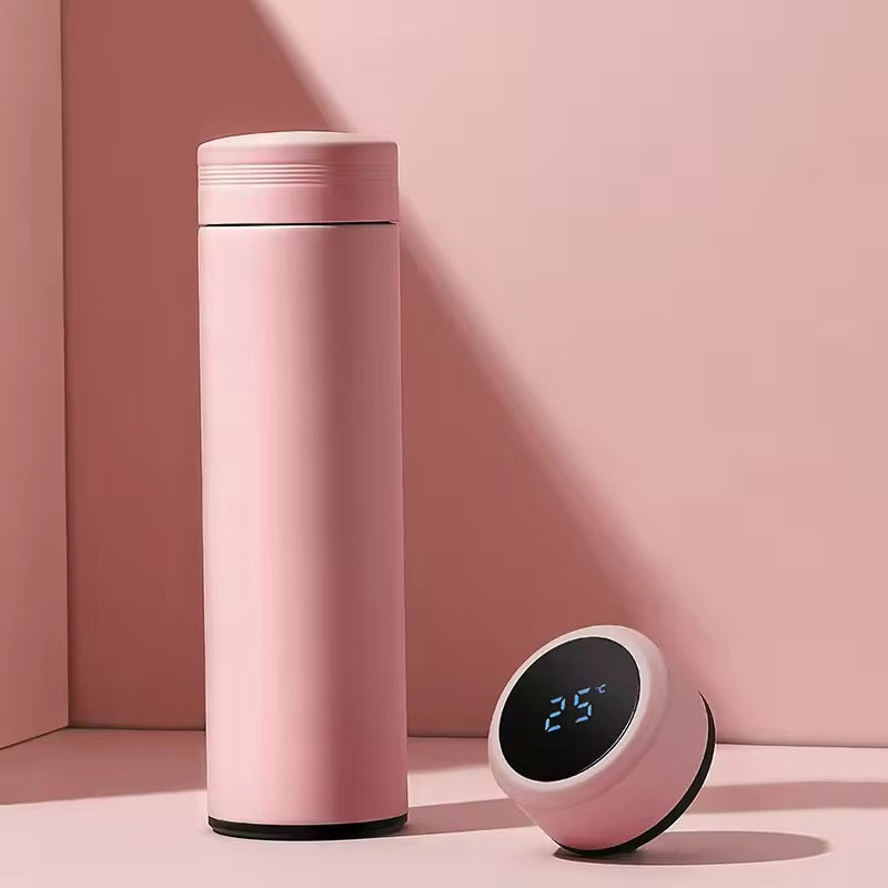 Smart thermal bottle with temperature display