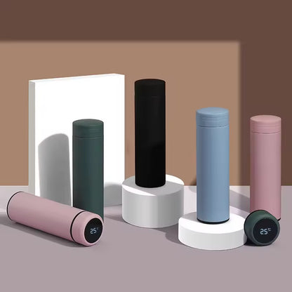 Smart thermal bottle with temperature display